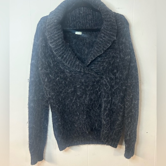 Talula Babaton, size m, wool/alpaca blend long sleeve sweater, V neck - Picture 1 of 9